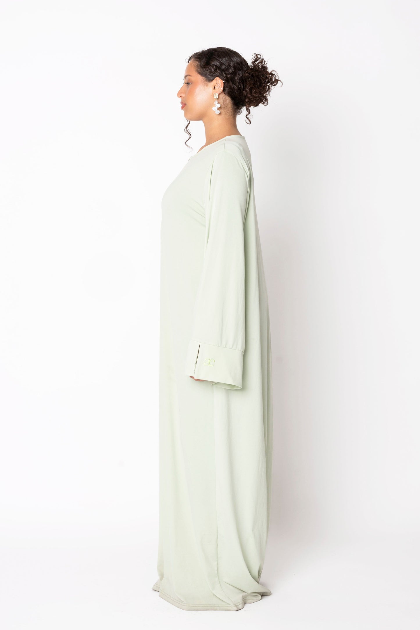 Abaya ’MINT’ aemodeésty.com