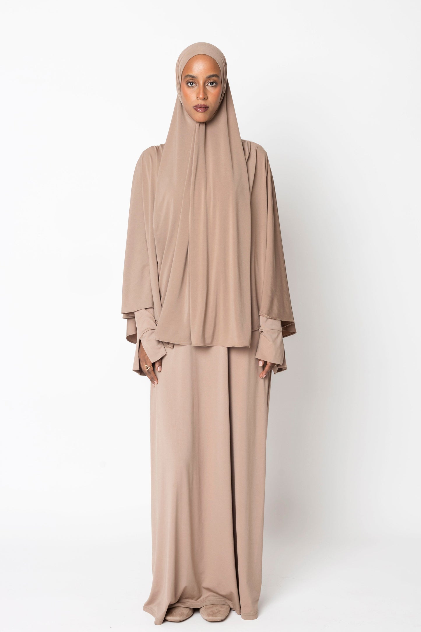 KHIMAR ’MOCHA’ aemodeésty.com