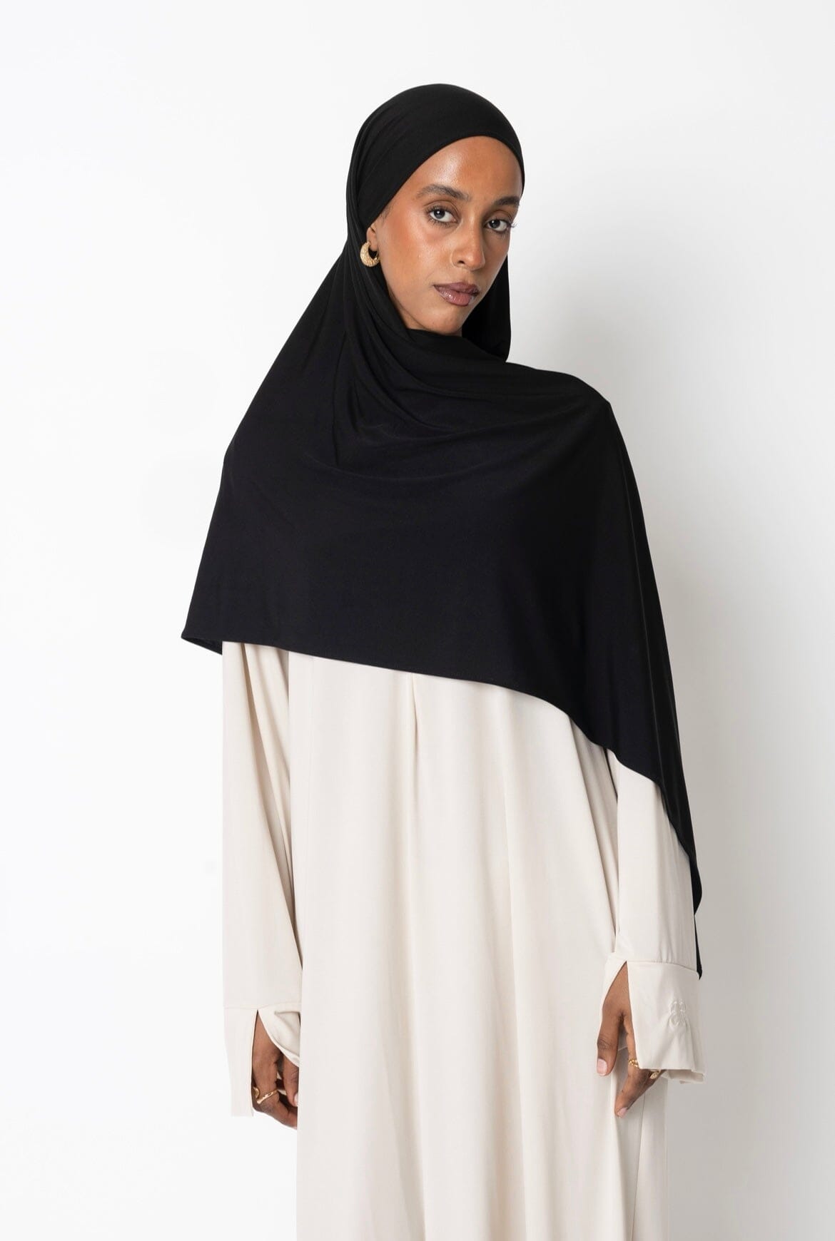 A-MUST aemodeésty.com