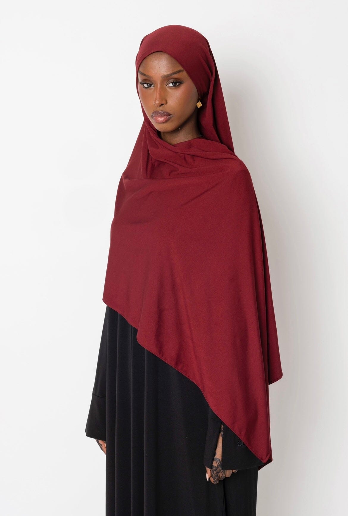 BURGUNDY aemodeésty.com